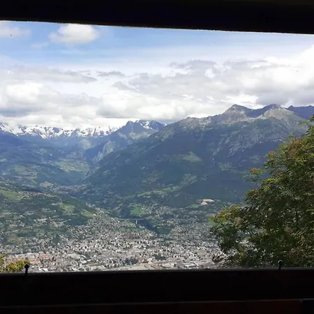 La Maisonnette A Les Fleurs-pila Con Vista *